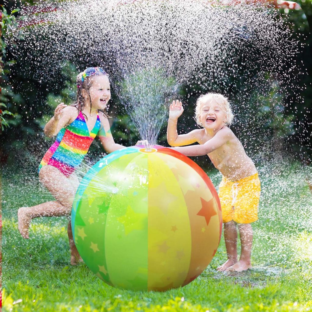 Must Have Outdoor Water Toys for Kids | Day Nest